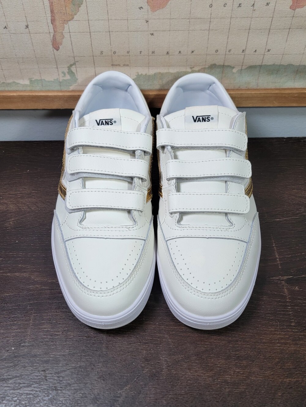 BRAND NEW Vans Lowland ComfyCush Velcro "Marshmallow/Gold Metallic" Women Sz 10 - Picture 2 of 9